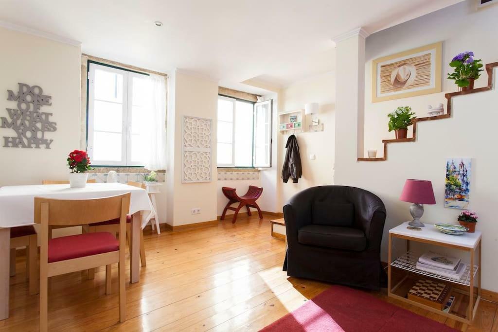 My Fair Lisbon - Santos Duplex Apartment Bagian luar foto